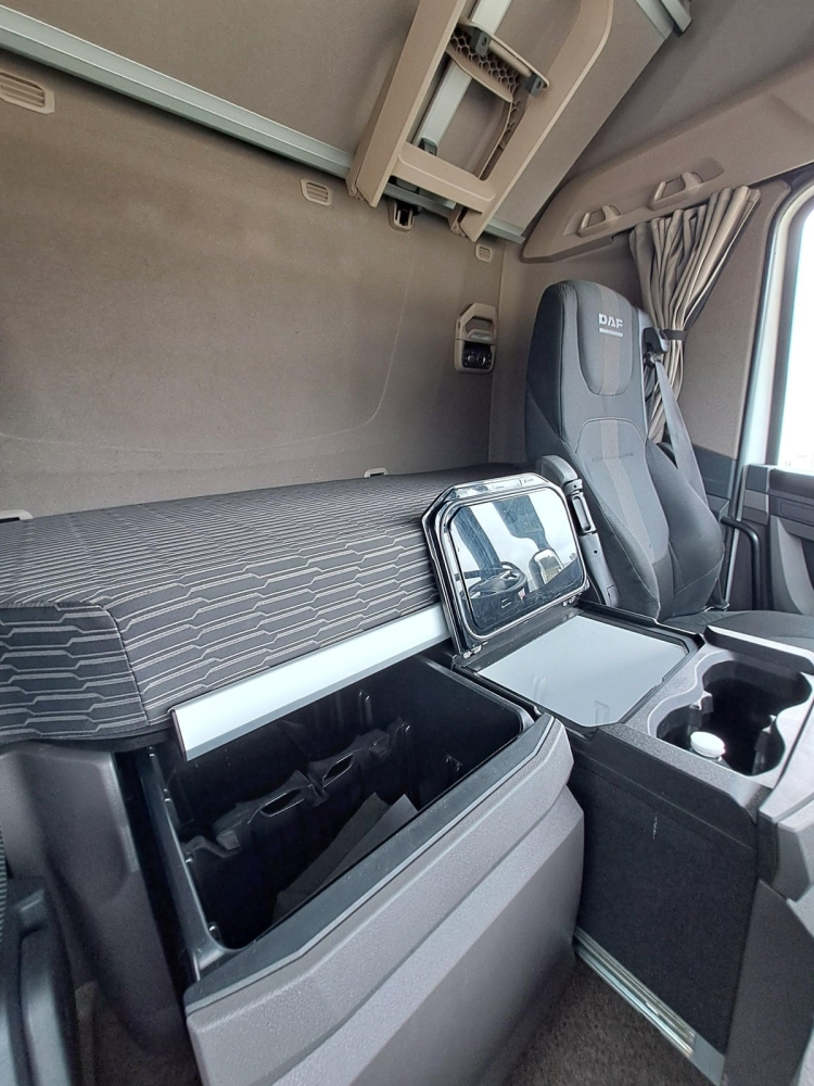 DAF XFn 480 FT 4×2 - 2022 - Camion DAF XF 480 FT d’occasion 2022 – couchette et réfrigérateur