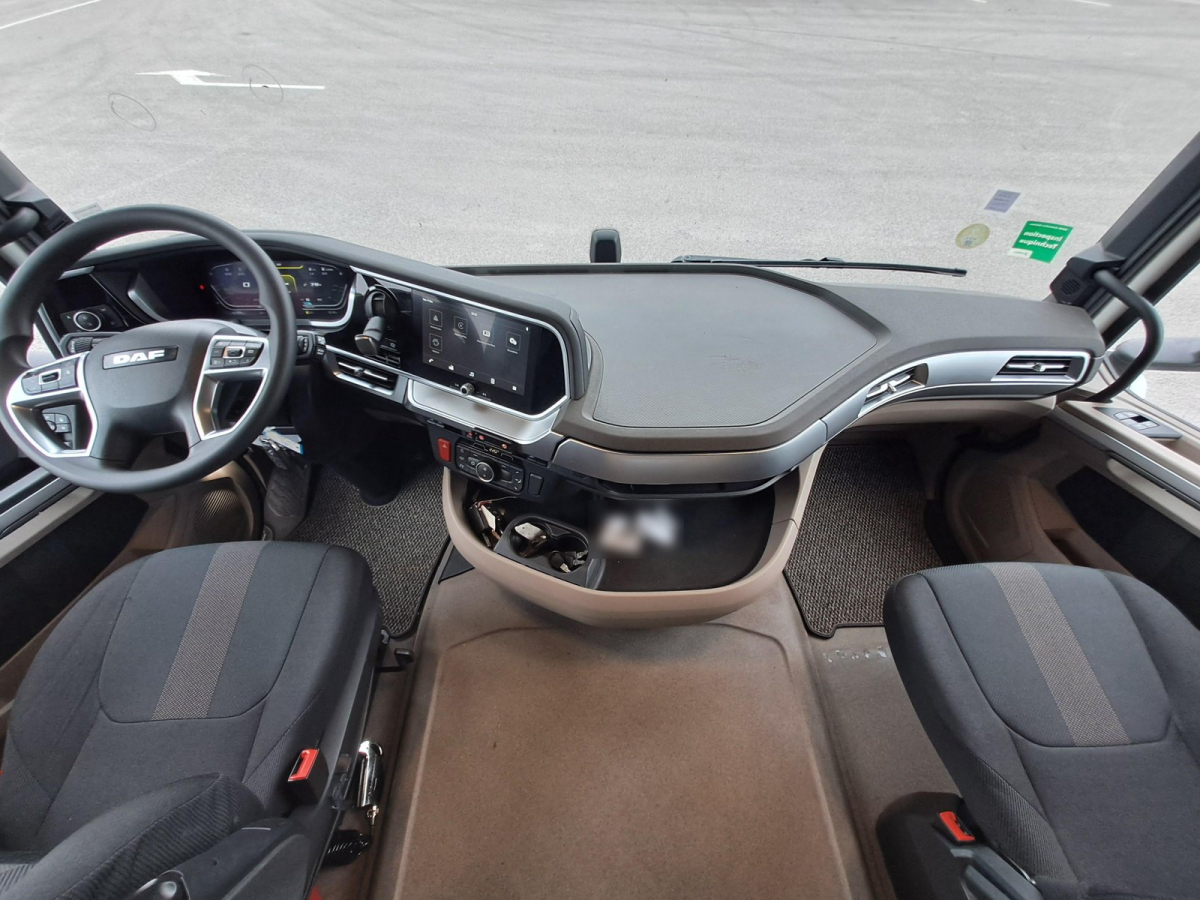 DAF XG 480 FT 4×2 - 2022 - Camion DAF XG 480 FT d’occasion 2022 – intérieur de la cabine